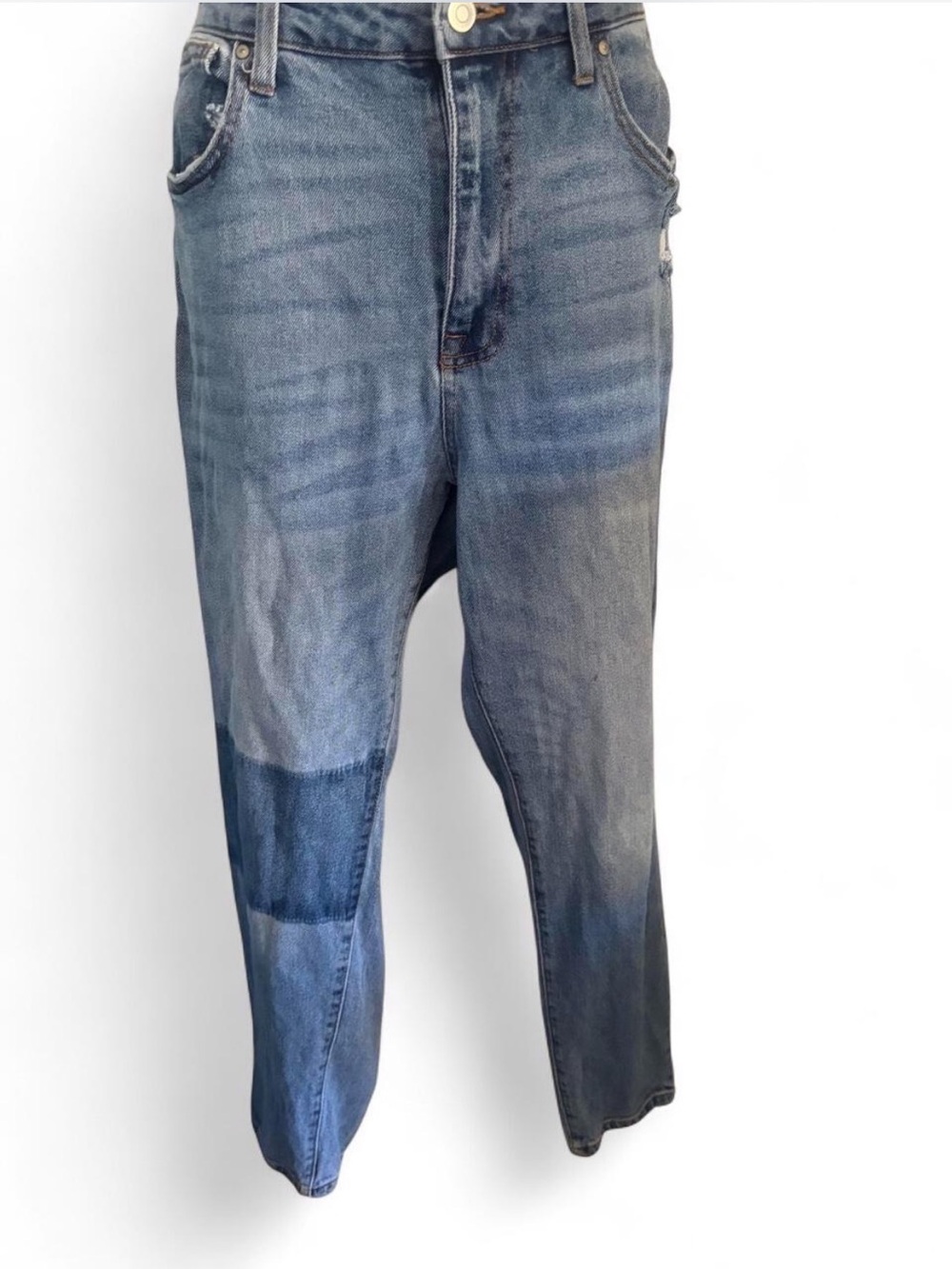No Boundaries Women's Two-Tone Blue Straight Leg Jeans